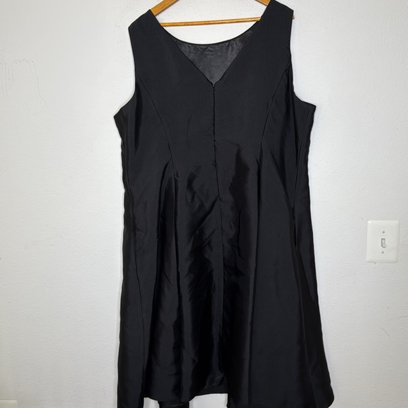 Midnight Velvet little black dress plus size 24w - Picture 3 of 5